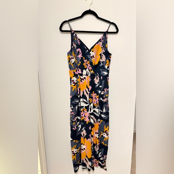 H&M Cropped Jumpsuit Floral Print with pockets size 4 - Picture 2 of 5